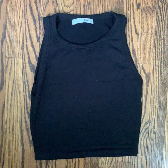 Aritzia tank - Picture 1 of 2